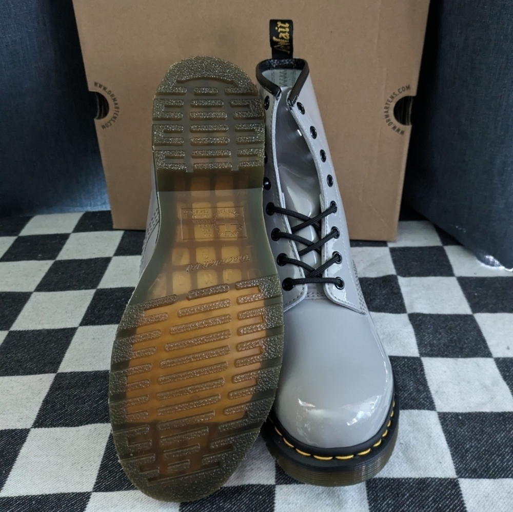Doc Martens Boots Womens 11 Zinc Grey Patent Leather 1460 Women 112025 - Picture 9 of 10
